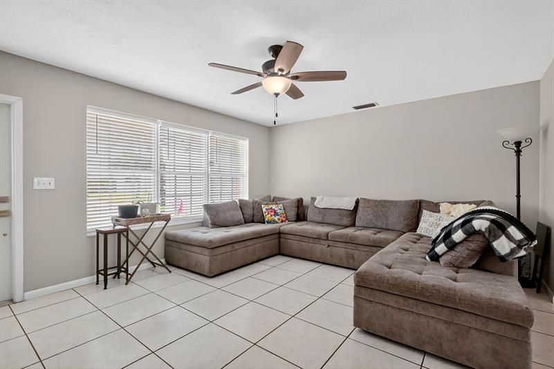 7641 NW 6th Court, Pembroke Pines, FL 33024 Photo