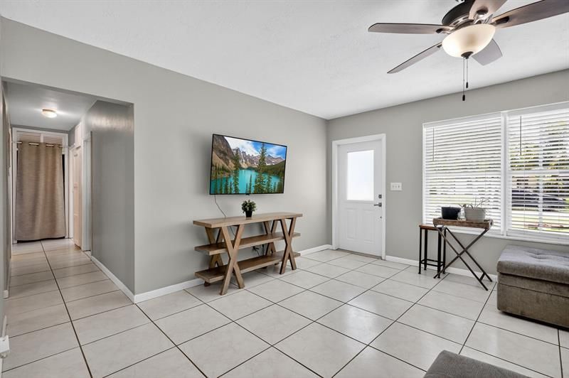 7641 NW 6th Court, Pembroke Pines, FL 33024 Photo