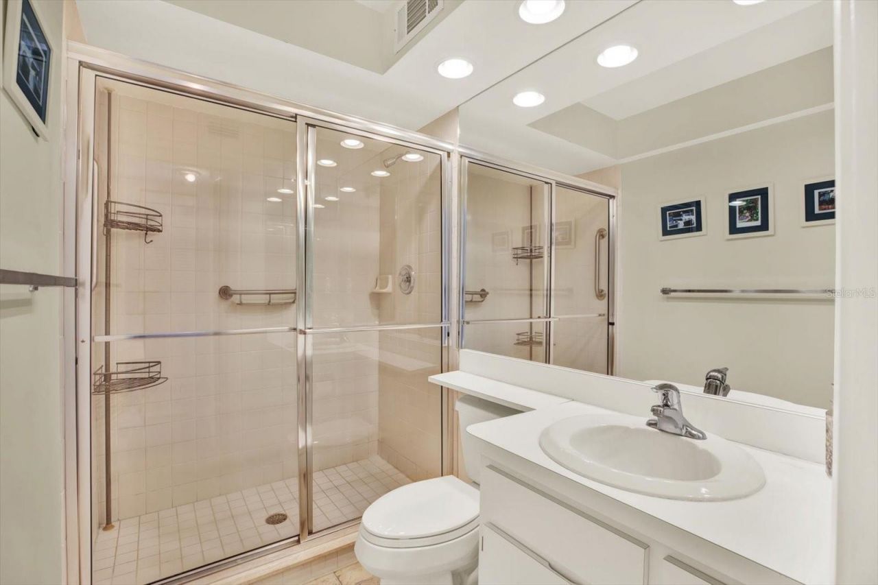 6500 Flotilla Drive, Unit 187, Holmes Beach, FL 34217 Photo