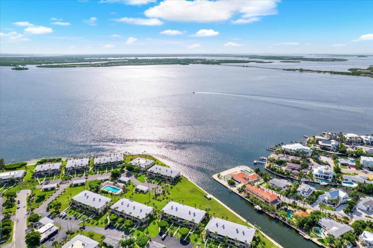 6500 Flotilla Drive, Unit 187, Holmes Beach, FL 34217 Photo