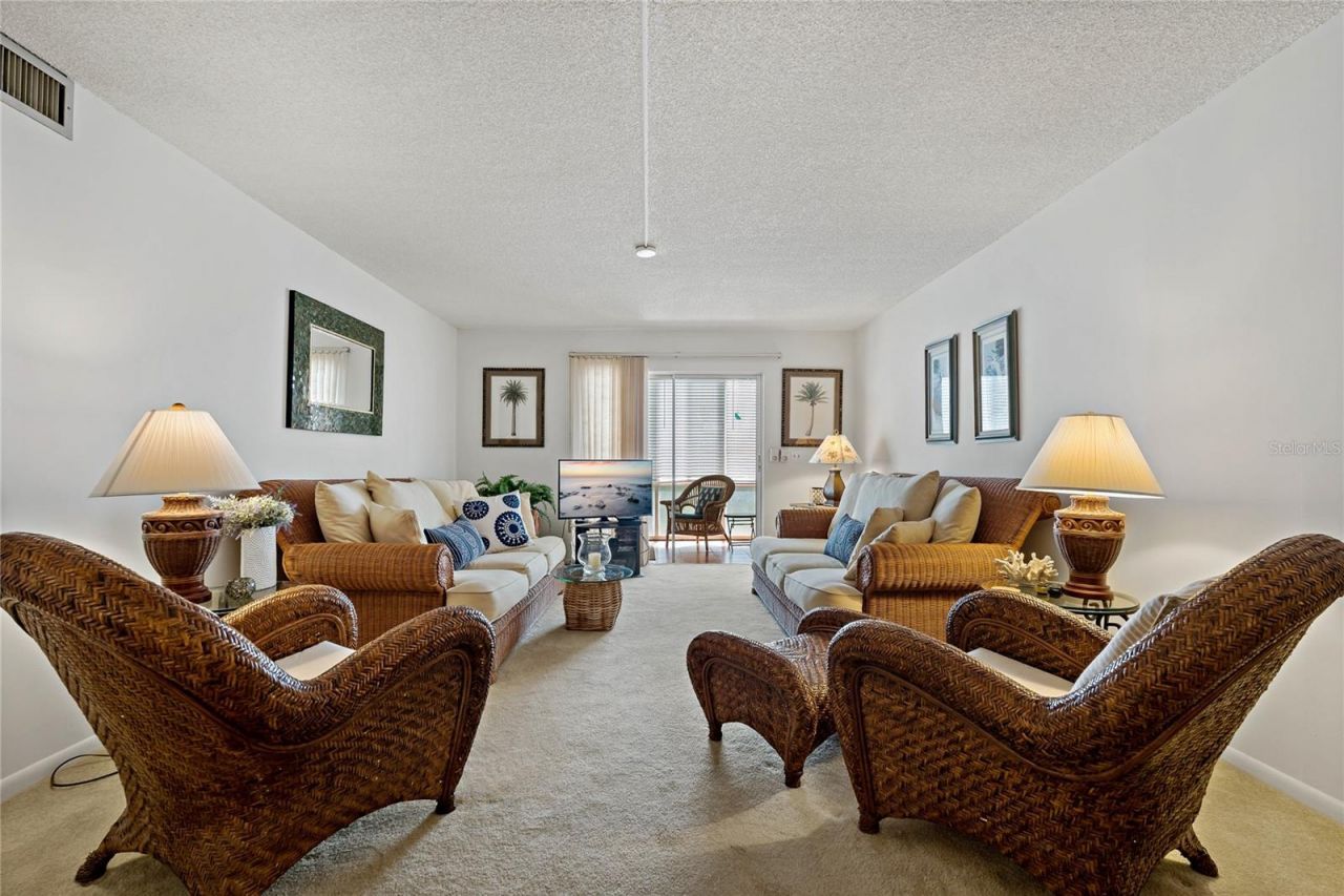 4910 38th Way S, Unit 108, Saint Petersburg, FL 33711 Photo