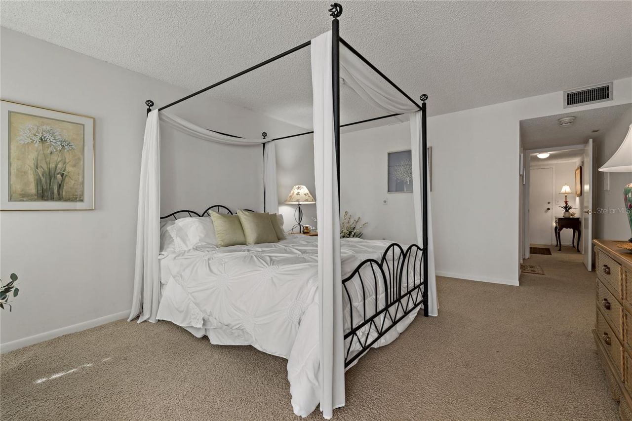 4910 38th Way S, Unit 108, Saint Petersburg, FL 33711 Photo