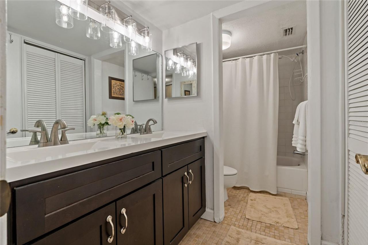 4910 38th Way S, Unit 108, Saint Petersburg, FL 33711 Photo