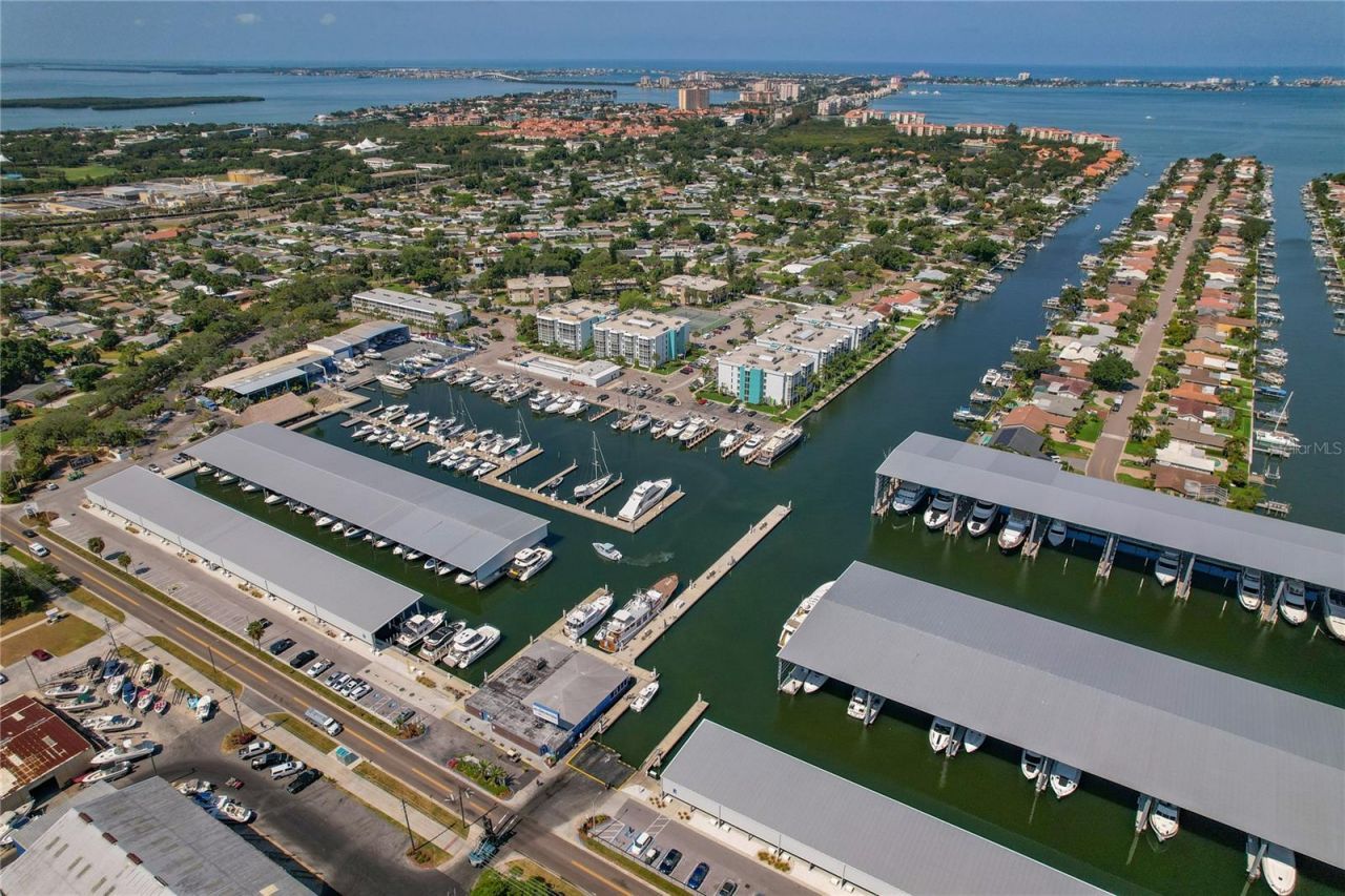 4910 38th Way S, Unit 108, Saint Petersburg, FL 33711 Photo