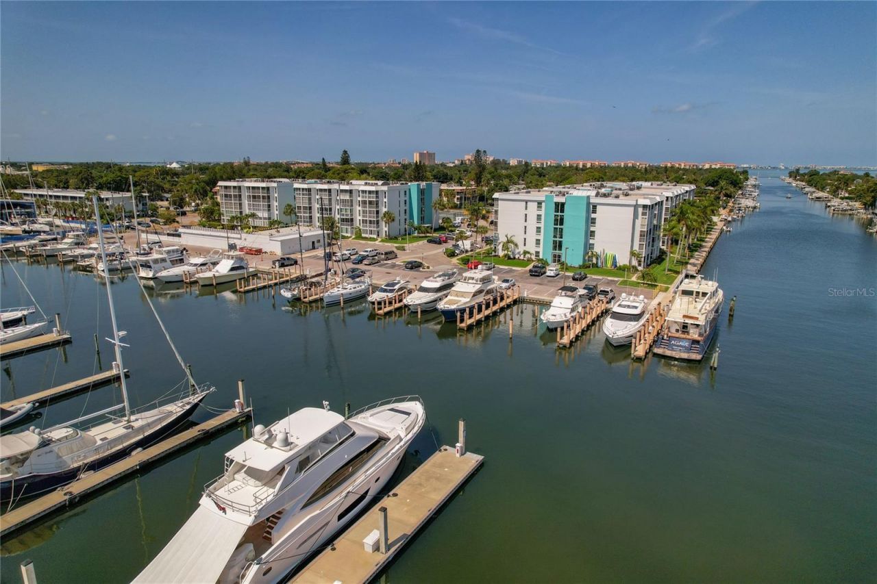 4910 38th Way S, Unit 108, Saint Petersburg, FL 33711 Photo