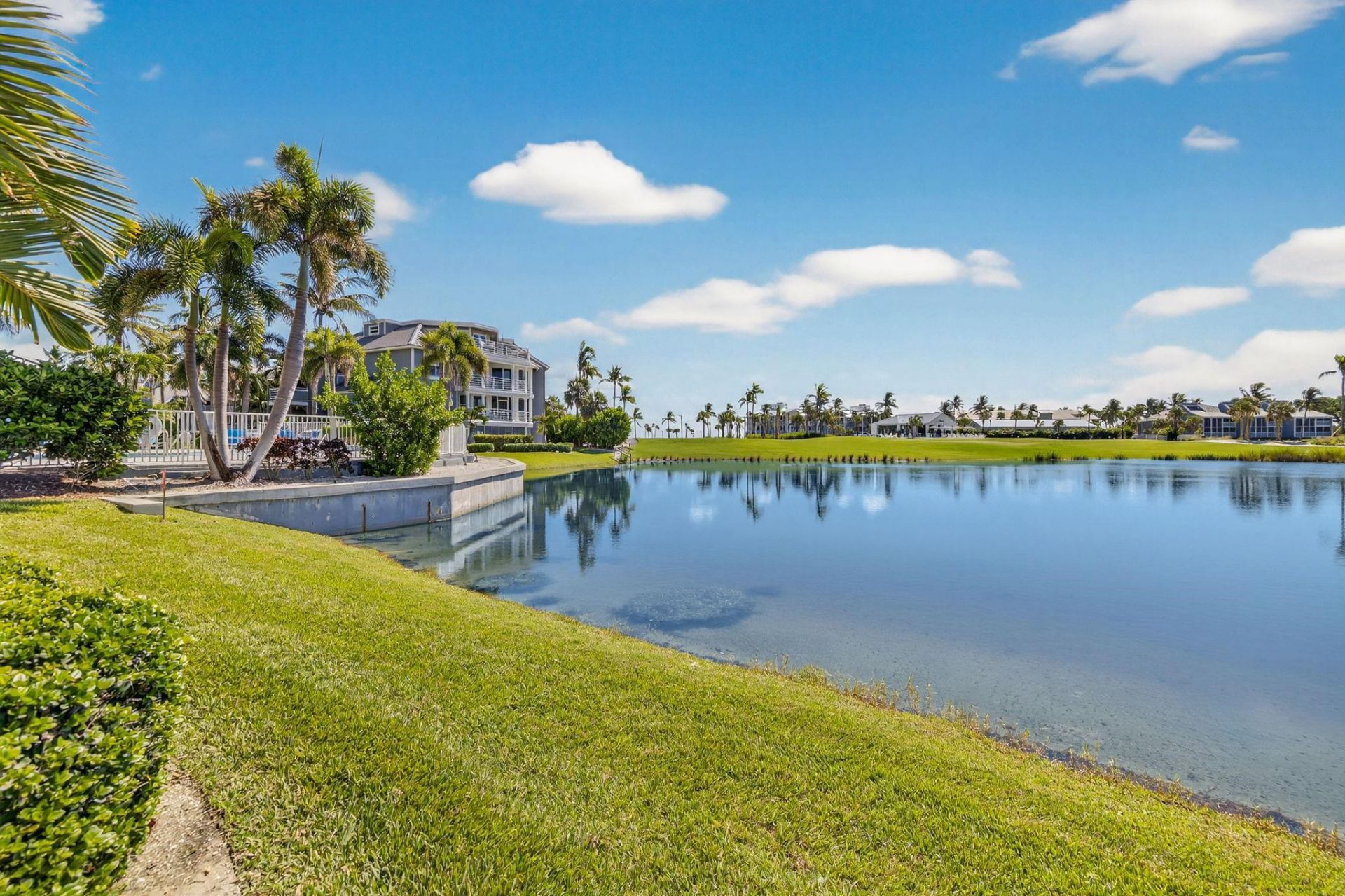 1659 Lands End Vlg, Unit 1659, Captiva, FL 33924 Photo