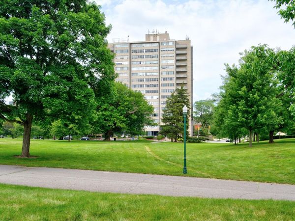 1620 E Broad Street, Unit 603, Columbus, OH 43203