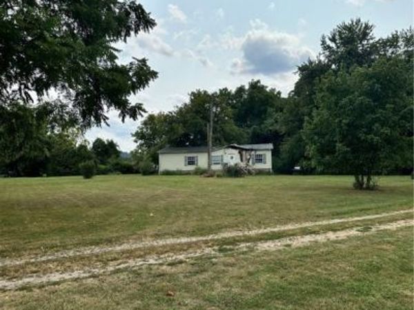 52/54 Hummingbird Lane, Fraziers Bottom, WV 25082