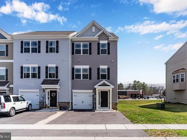 3381 LANDMARK COURT, CHAMBERSBURG, PA 17201