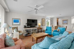 701 Norris Dr. photo 4