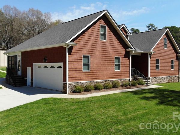 15027 Beatties Ford Road, Huntersville, NC 28078