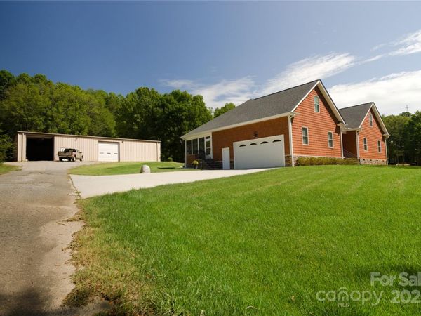 15027 Beatties Ford Road, Huntersville, NC 28078