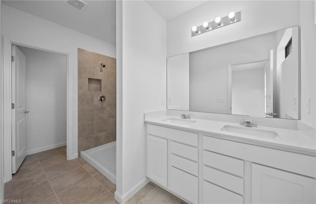 1630 Lake Jessup Cir, Cape Coral, FL 33909 Photo