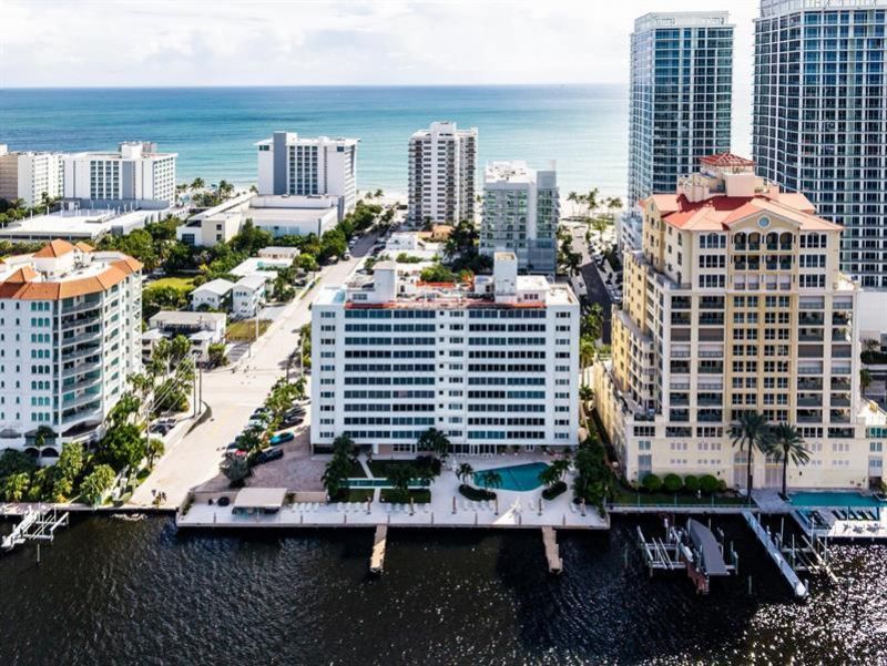 215 N Birch Road, Unit 4C, Fort Lauderdale, FL 33304 Photo