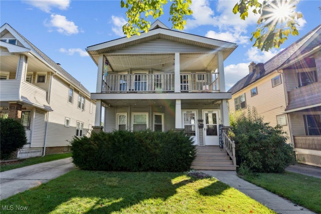 2045 Chesterland Avenue, Lakewood, OH 44107 Main Photo