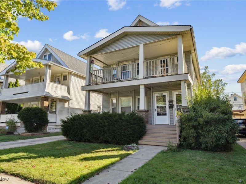 2045 Chesterland Avenue, Lakewood, OH 44107 Photo 2