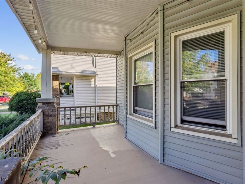 2045 Chesterland Avenue, Lakewood, OH 44107 Photo 3