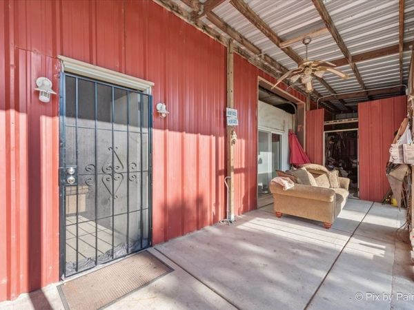 5N487 County Line Road, Maple Park, IL 60151