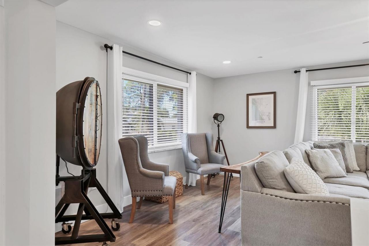 147 Adair Avenue, Sarasota, FL 34243 Photo