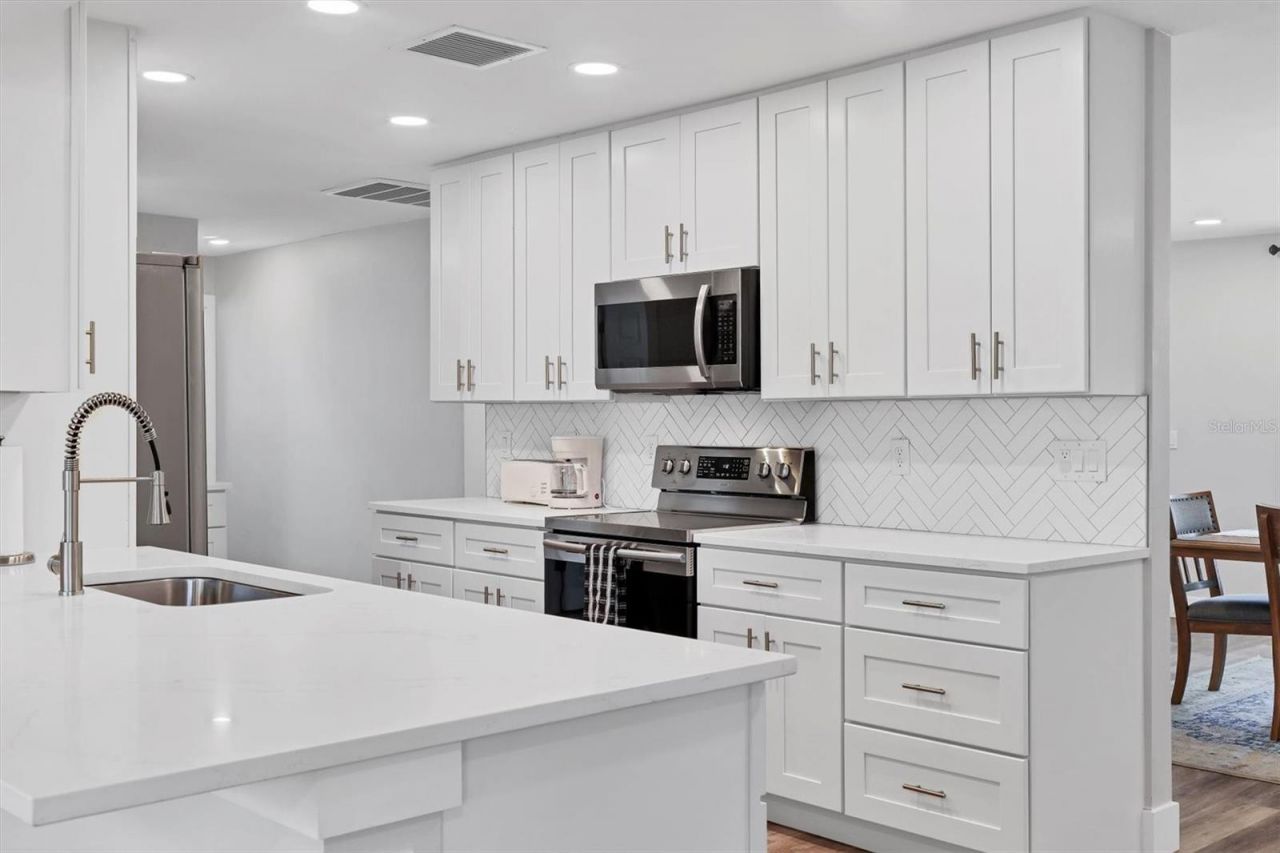 147 Adair Avenue, Sarasota, FL 34243 Photo