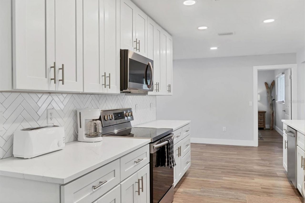 147 Adair Avenue, Sarasota, FL 34243 Photo