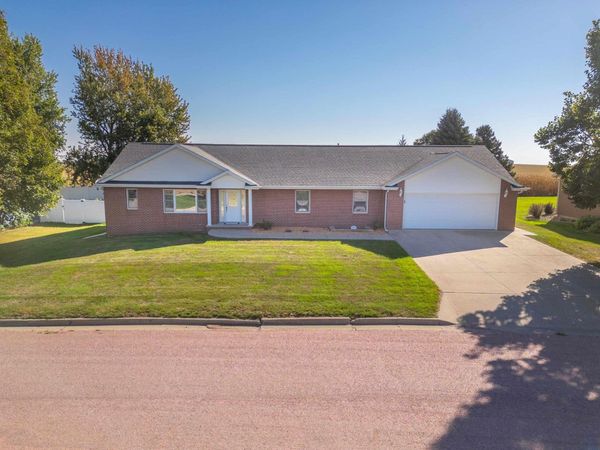 608 S Douglas Street, Inwood, IA 51240