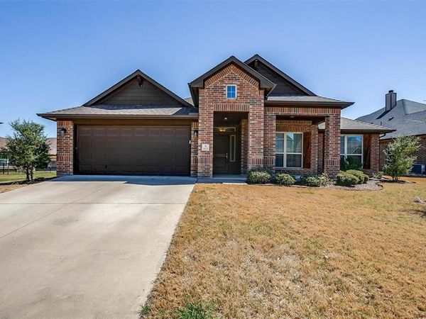 1023 Saint Andrews Drive, Burleson, TX 76028
