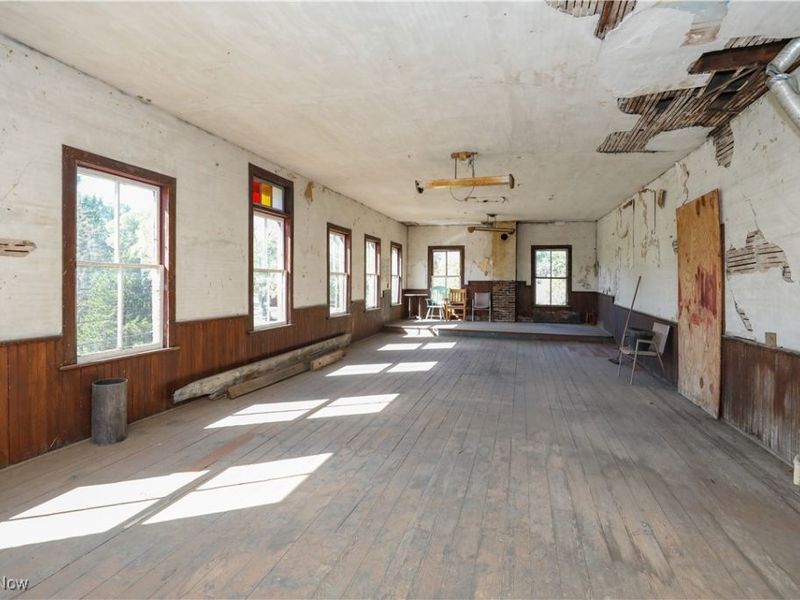 9401 Tallmadge Road, Diamond, OH 44412 Photo 24