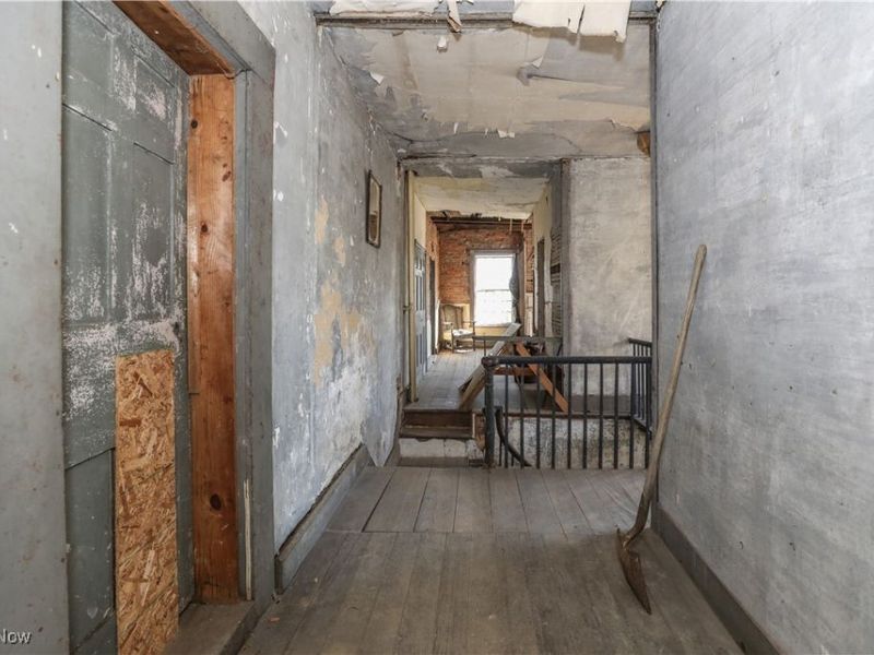 9401 Tallmadge Road, Diamond, OH 44412 Photo 28