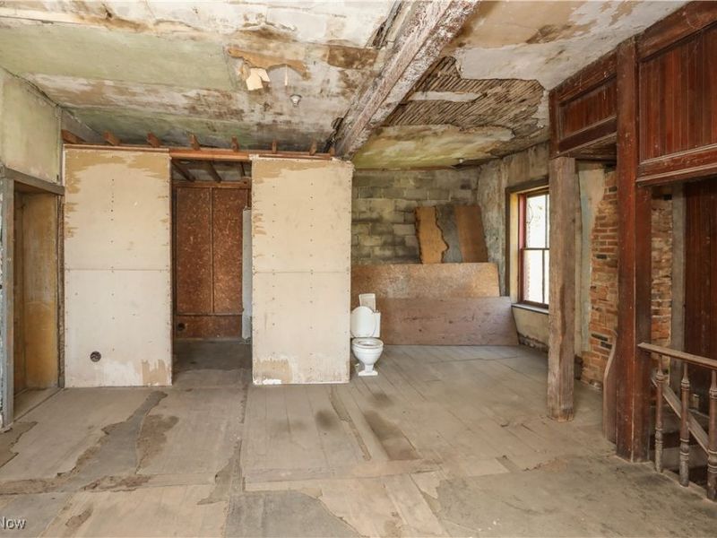 9401 Tallmadge Road, Diamond, OH 44412 Photo 38