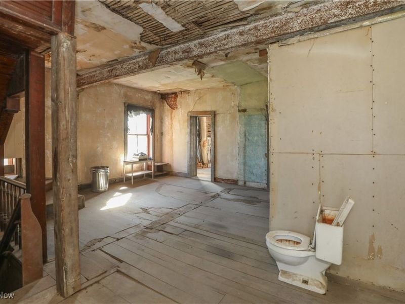 9401 Tallmadge Road, Diamond, OH 44412 Photo 39