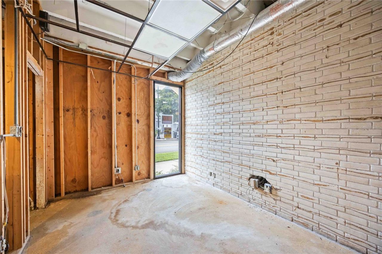 214 Miami Avenue E, Venice, FL 34285 Photo