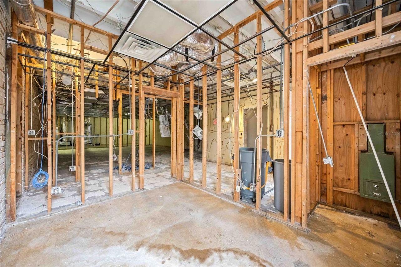 214 Miami Avenue E, Venice, FL 34285 Photo