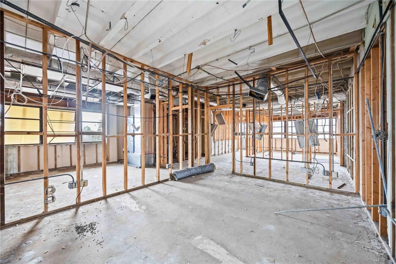 214 Miami Avenue E, Venice, FL 34285 Photo