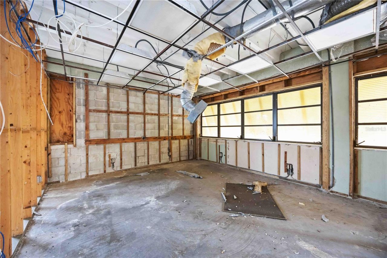 214 Miami Avenue E, Venice, FL 34285 Photo