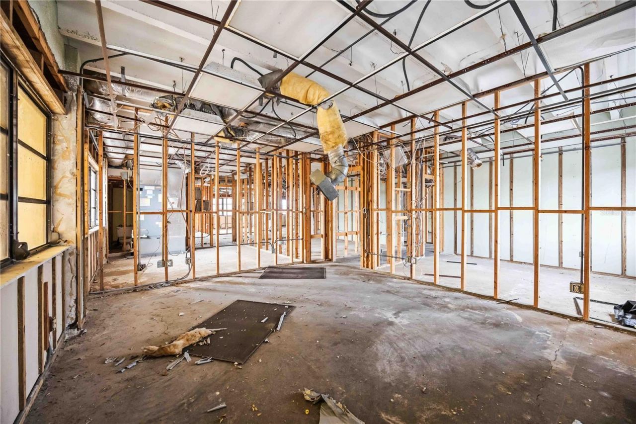 214 Miami Avenue E, Venice, FL 34285 Photo