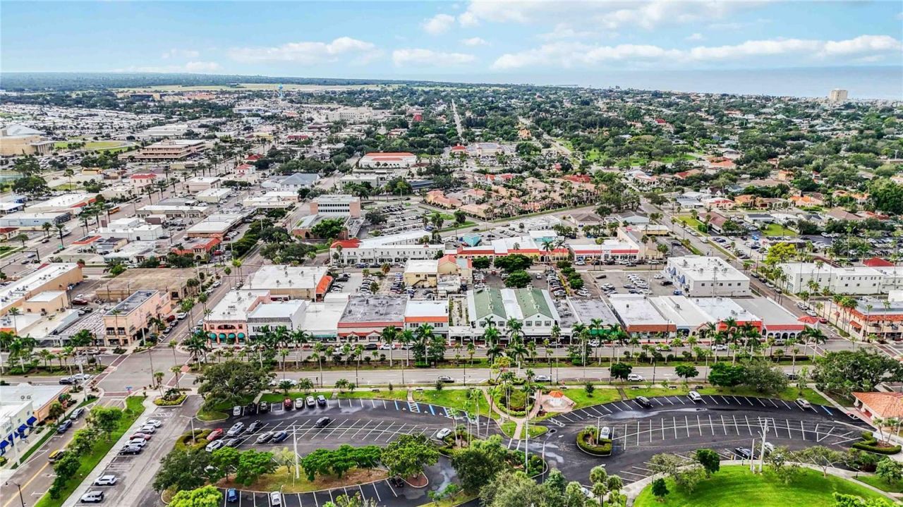 214 Miami Avenue E, Venice, FL 34285 Photo