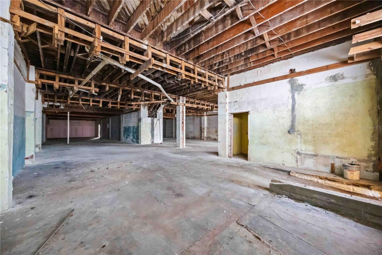 214 Miami Avenue E, Venice, FL 34285 Photo