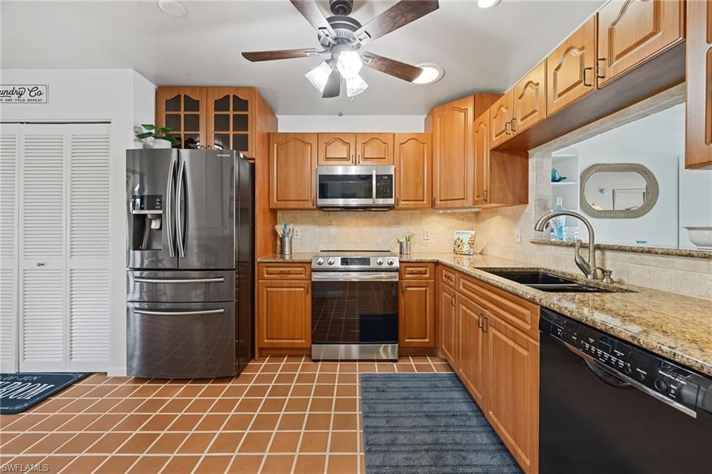 15466 Admiralty Cir, Unit 4, North Fort Myers, FL 33917 Photo