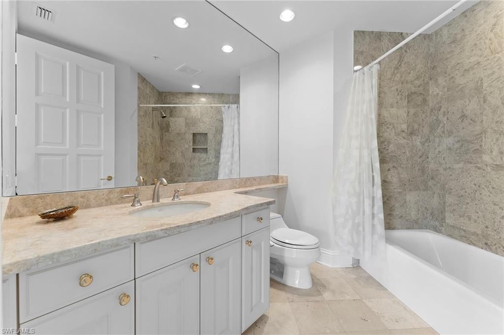 81 Seagate Dr, Unit 801, Naples, FL 34103 Photo