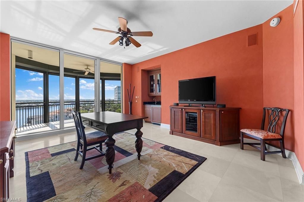 81 Seagate Dr, Unit 801, Naples, FL 34103 Photo