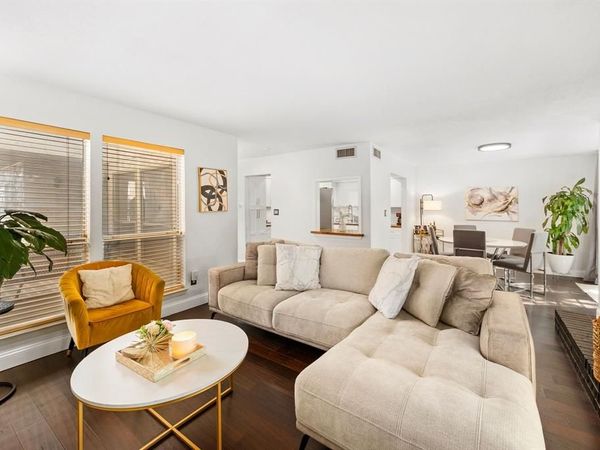 9810 Amberton Parkway, Dallas, TX 75243