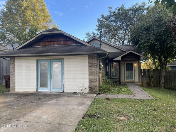 2128 Victoria Lane, Alcoa, TN 37701