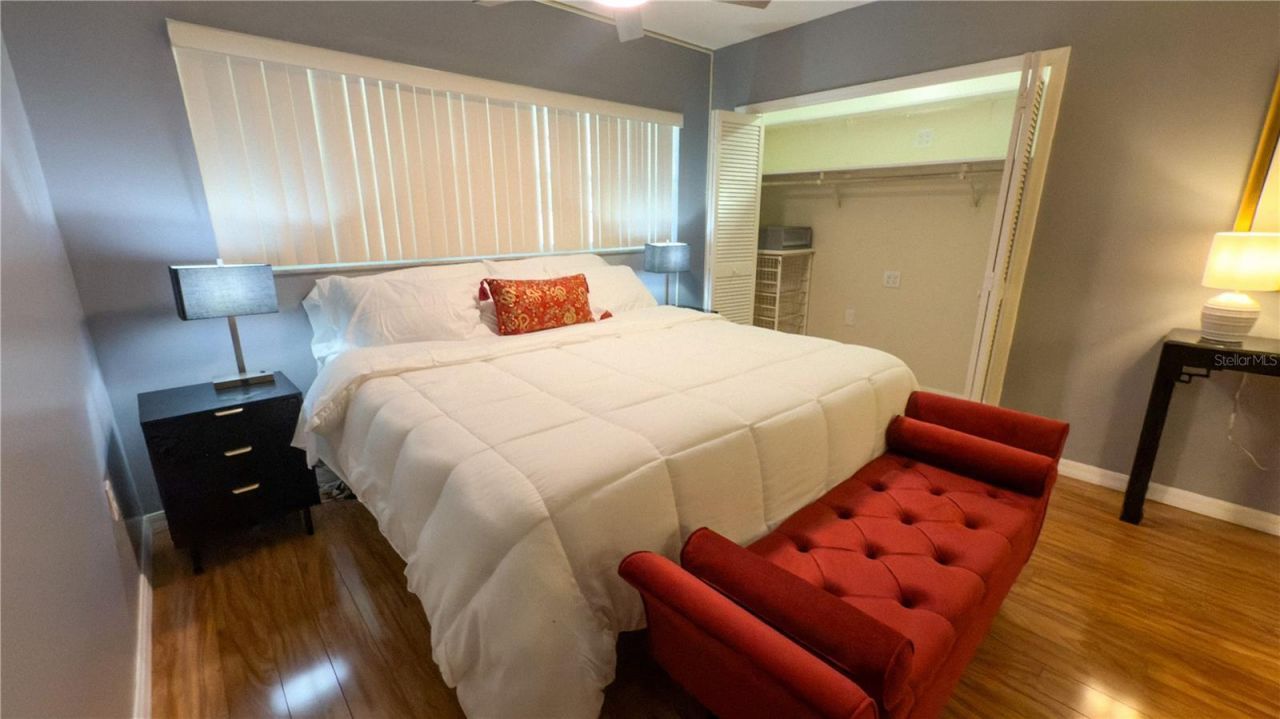 7461 W Country Club Drive N, Unit 209, Sarasota, FL 34243 Photo