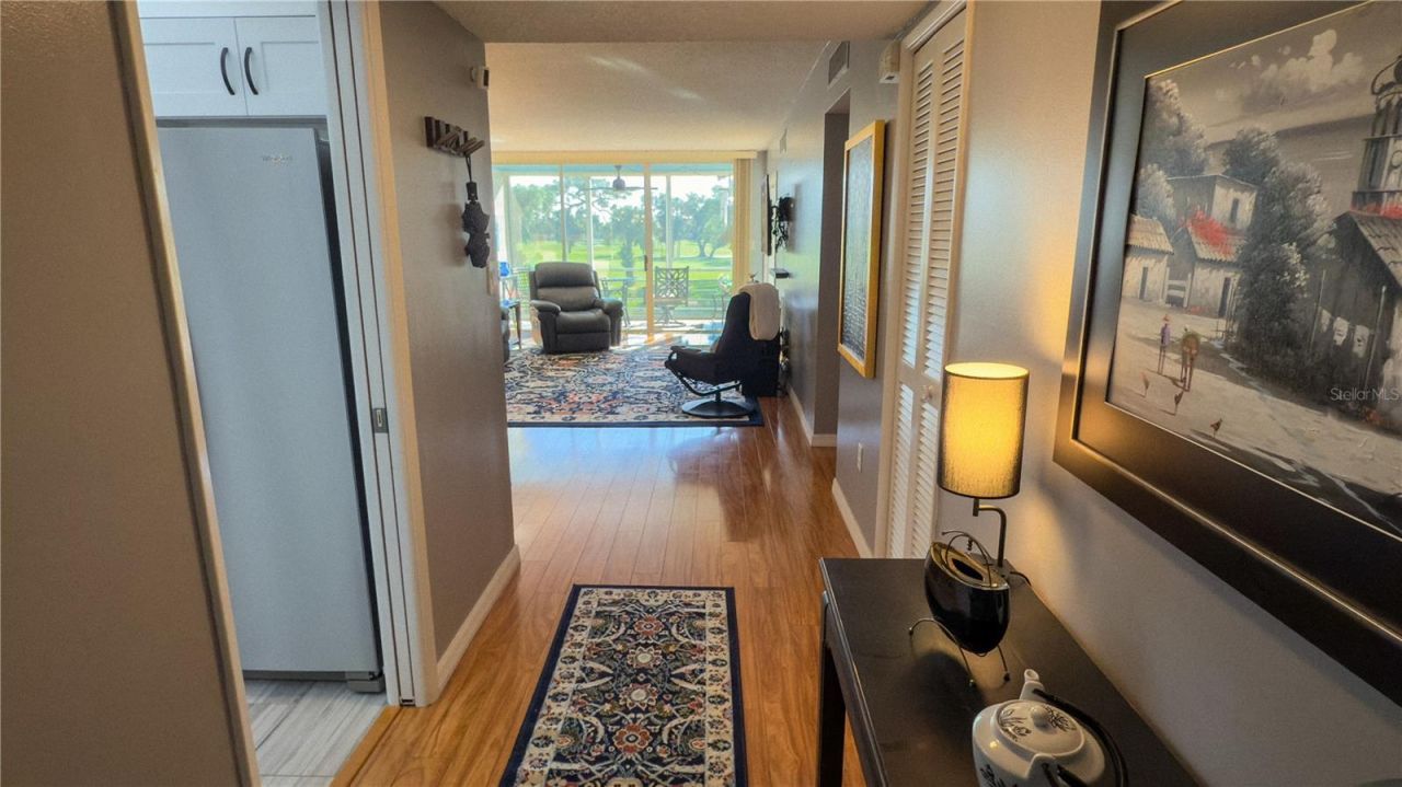 7461 W Country Club Drive N, Unit 209, Sarasota, FL 34243 Photo