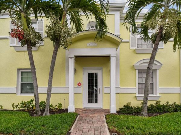 5116 BEACH DRIVE SE, Unit D, ST PETERSBURG, FL 33705
