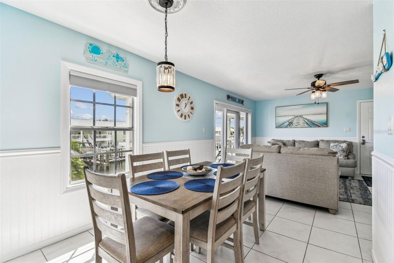 5116 Beach Drive Se, Unit D, Saint Petersburg, FL 33705 Photo