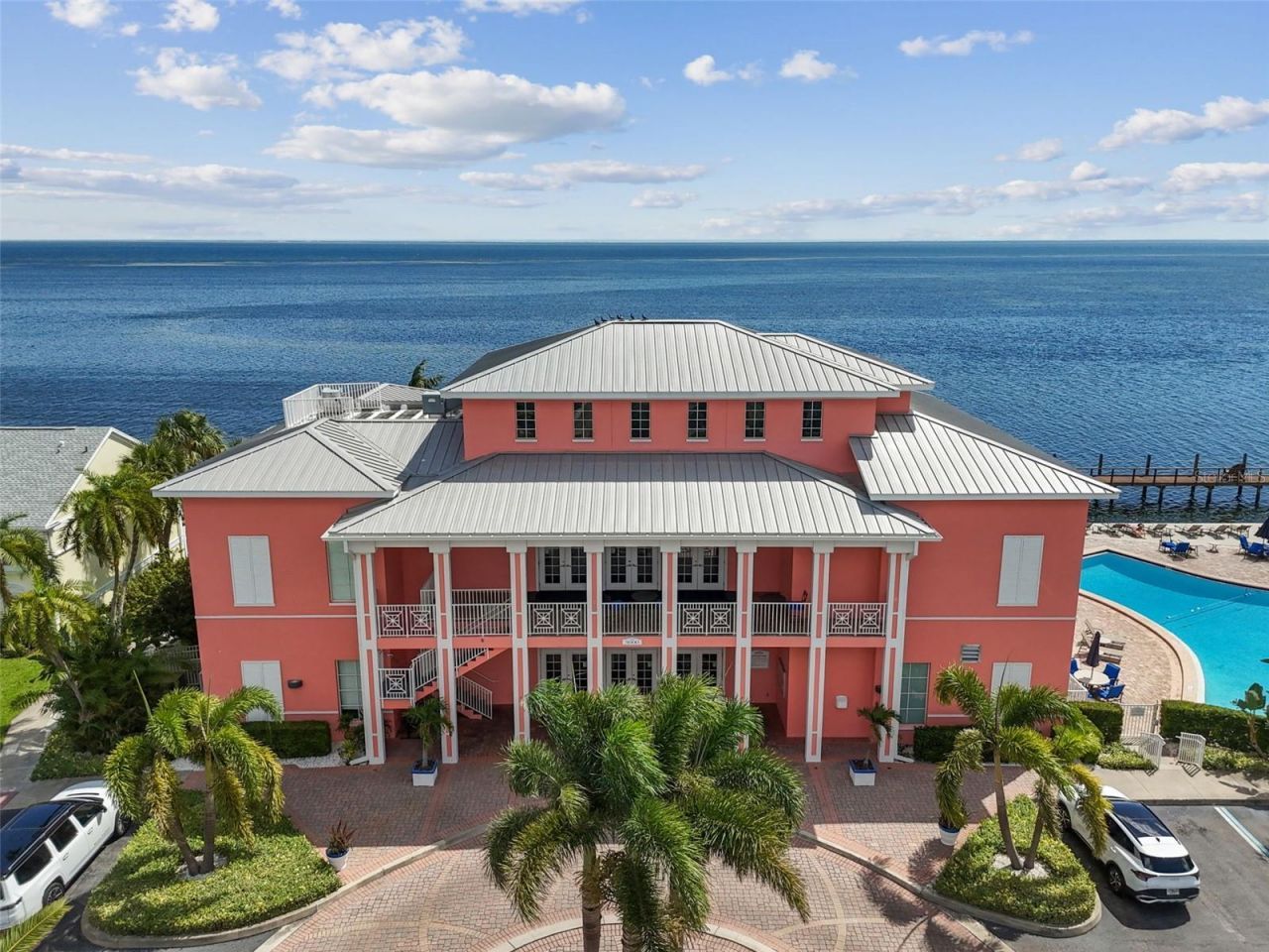 5116 Beach Drive Se, Unit D, Saint Petersburg, FL 33705 Photo