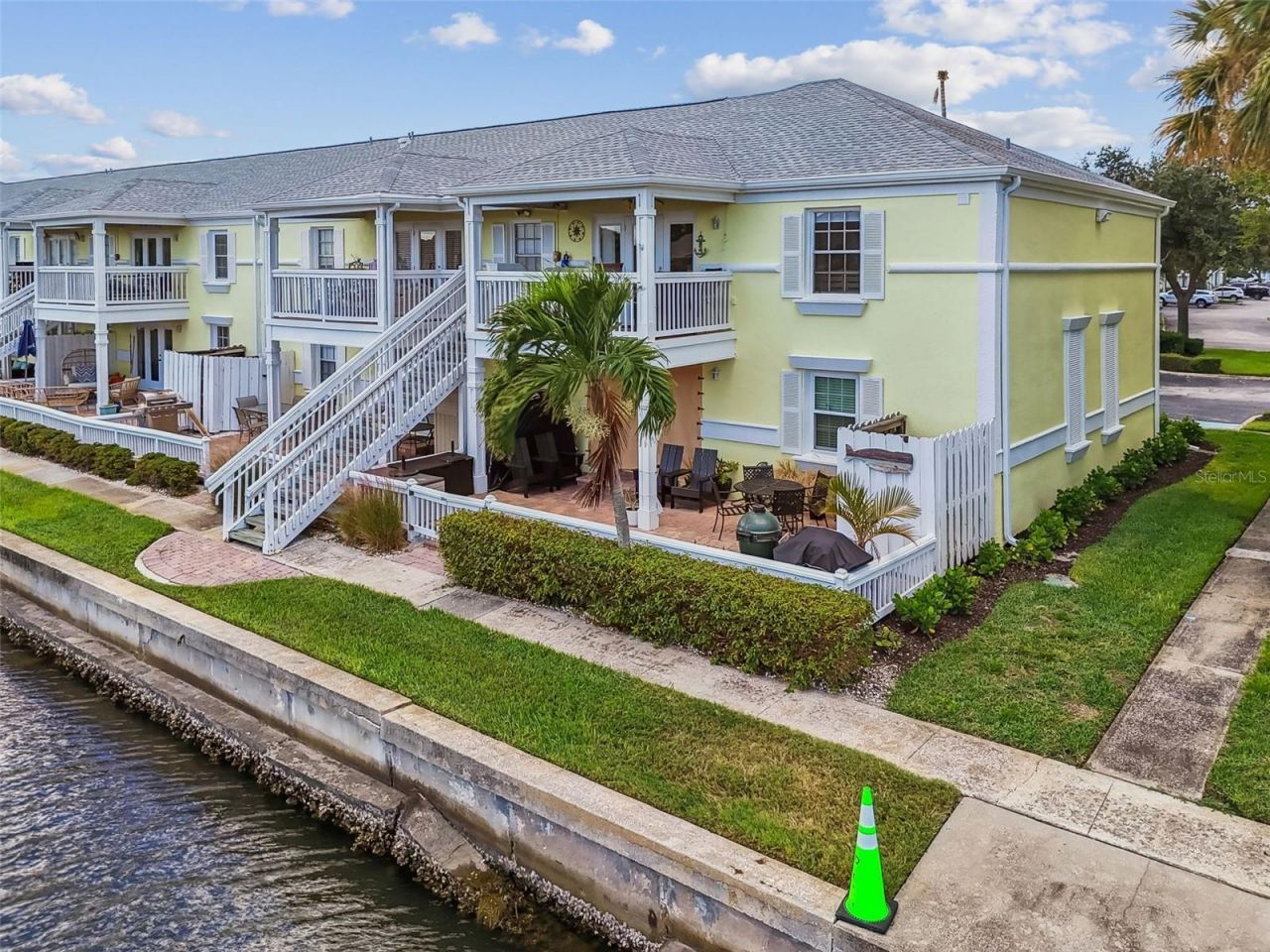 5116 Beach Drive Se, Unit D, Saint Petersburg, FL 33705 Photo