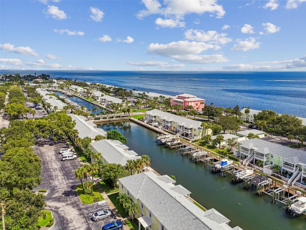 5116 Beach Drive Se, Unit D, Saint Petersburg, FL 33705 Photo